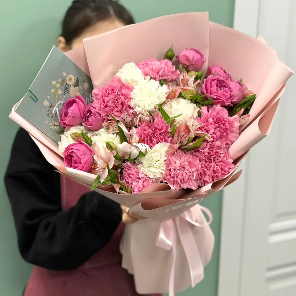 Букеты с гвоздиками