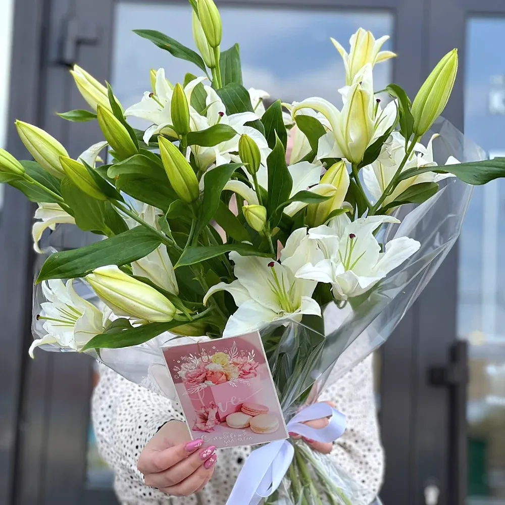 Букеты с лилиями