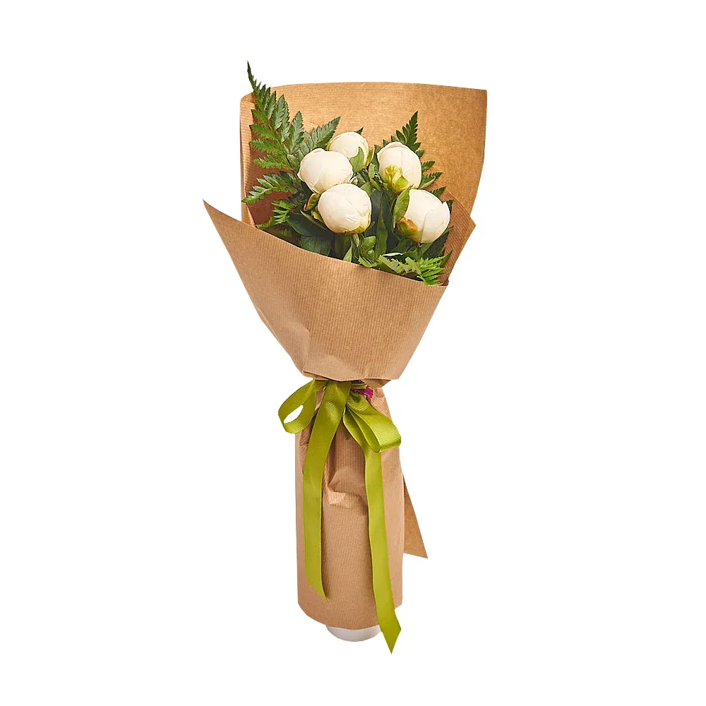 Букет из 5 белых пионов